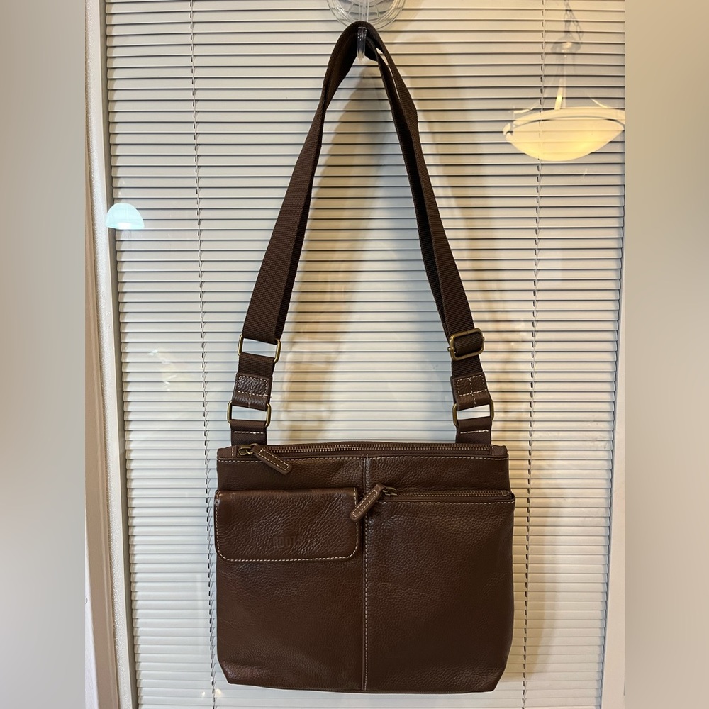 Roots purse